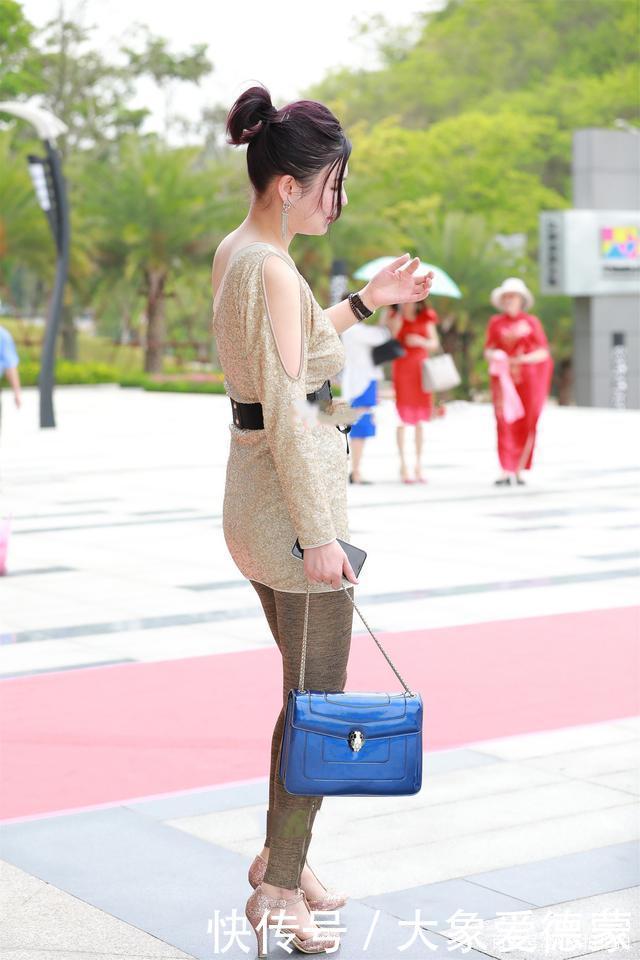 腰封的加入会让整体搭配更高级,让完美比例展现出来