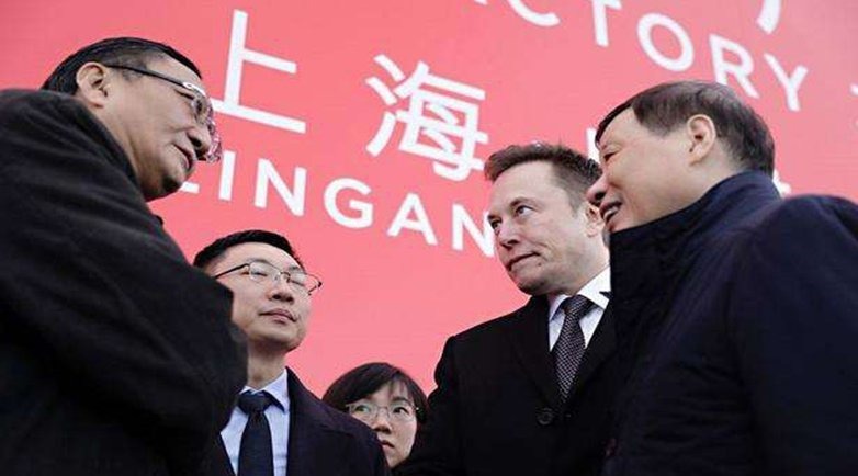 特斯拉上海超级工厂|挑战“中国速度”被打脸,马斯克在德国建工厂,20个月才搭了个壳