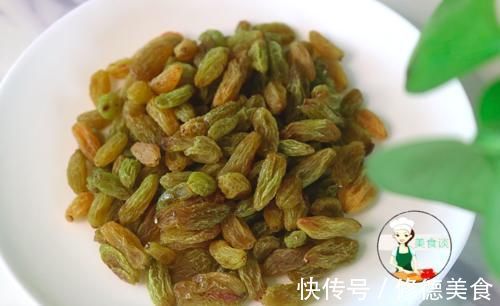 葡萄干直接吃很脏？教你正确做法，脏东西自动跑出来，干净又卫生