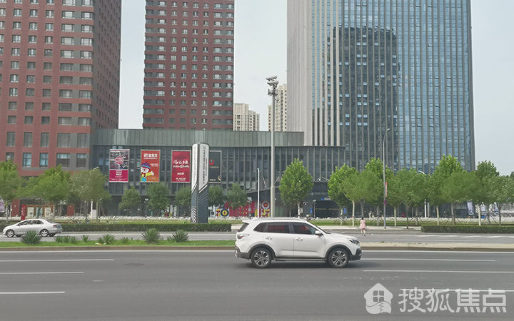 小高层|起步价动辄300多万的河西新盘 地段还是面积你会怎么选?