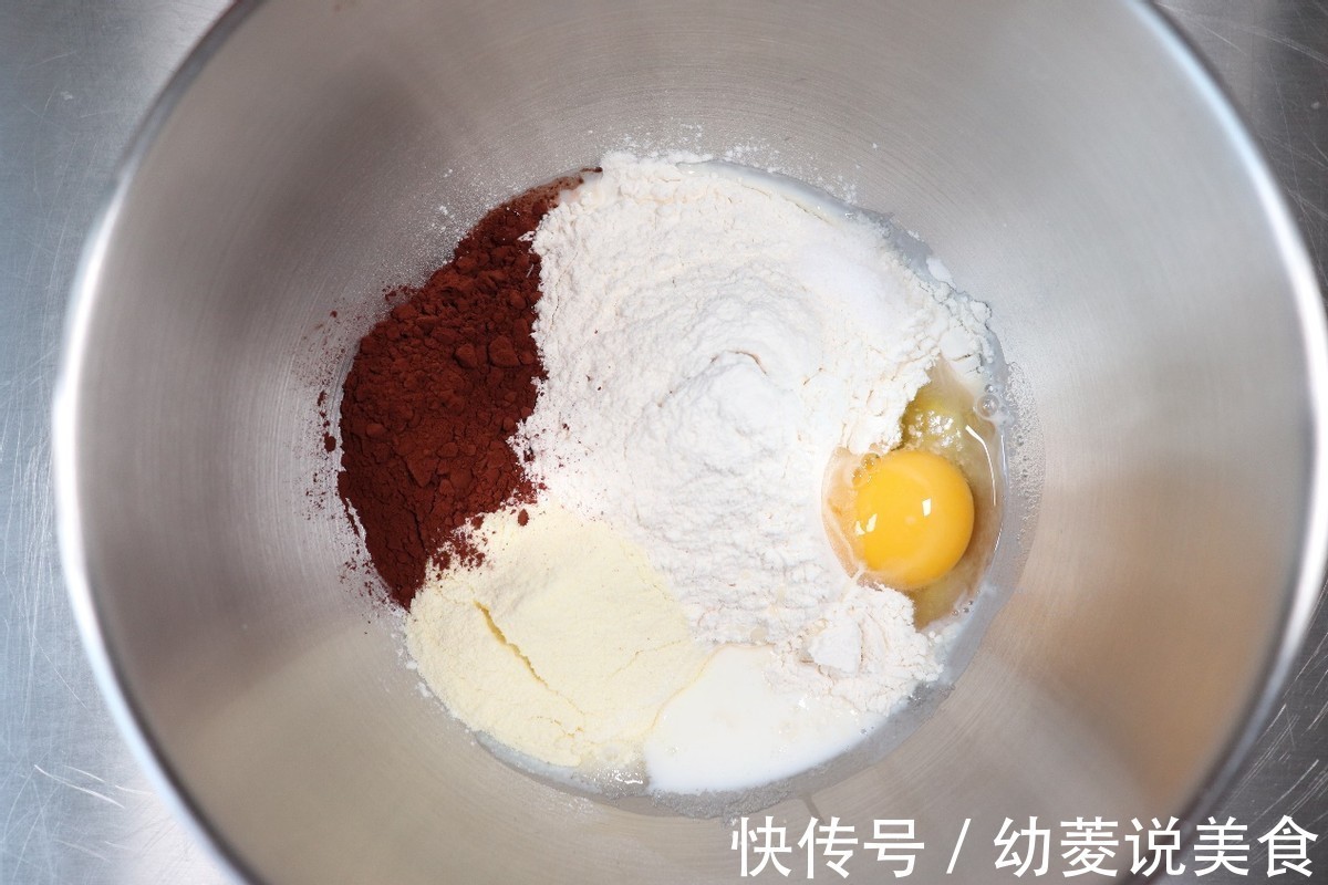 自制双重巧克力蛋糕,香浓丝滑,这个配方比蛋糕店的还好吃