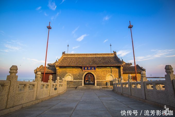 山海关老龙头有一座海神庙，在这里可以眺望长城美景，你来过吗