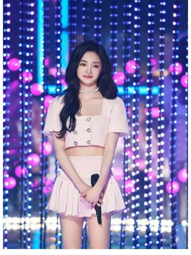 陈姐|《爆裂舞台》第一期：实力与美貌不能共存，破除南韩业务洗脑包