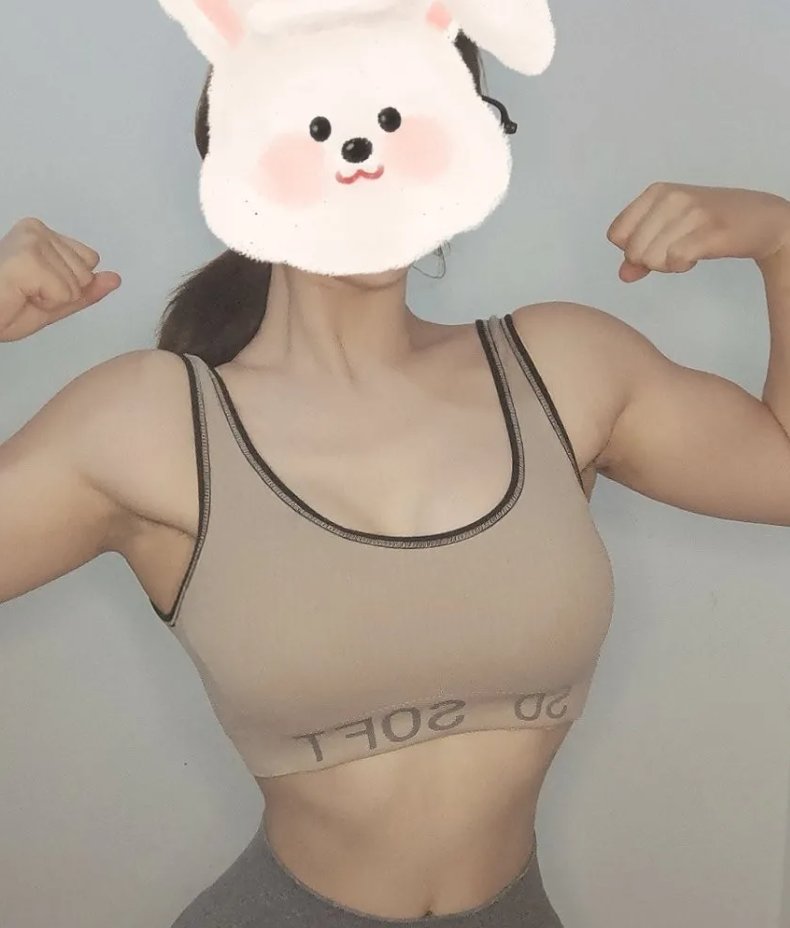 手臂|女人练出粗手臂，搭配细腰宽臀，是什么样子？