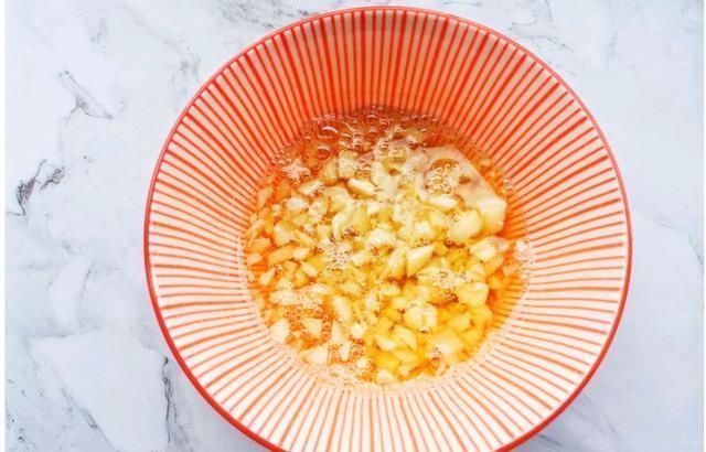 凉拌木耳西兰花|它是“清肠第一菜”,坚持每天吃一盘,刮油甩赘肉,一周瘦5斤