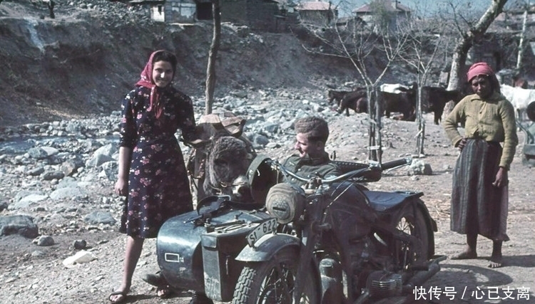 保加利亚|14张二战珍贵彩照:保加利亚农村姑娘欢迎德军兵哥哥