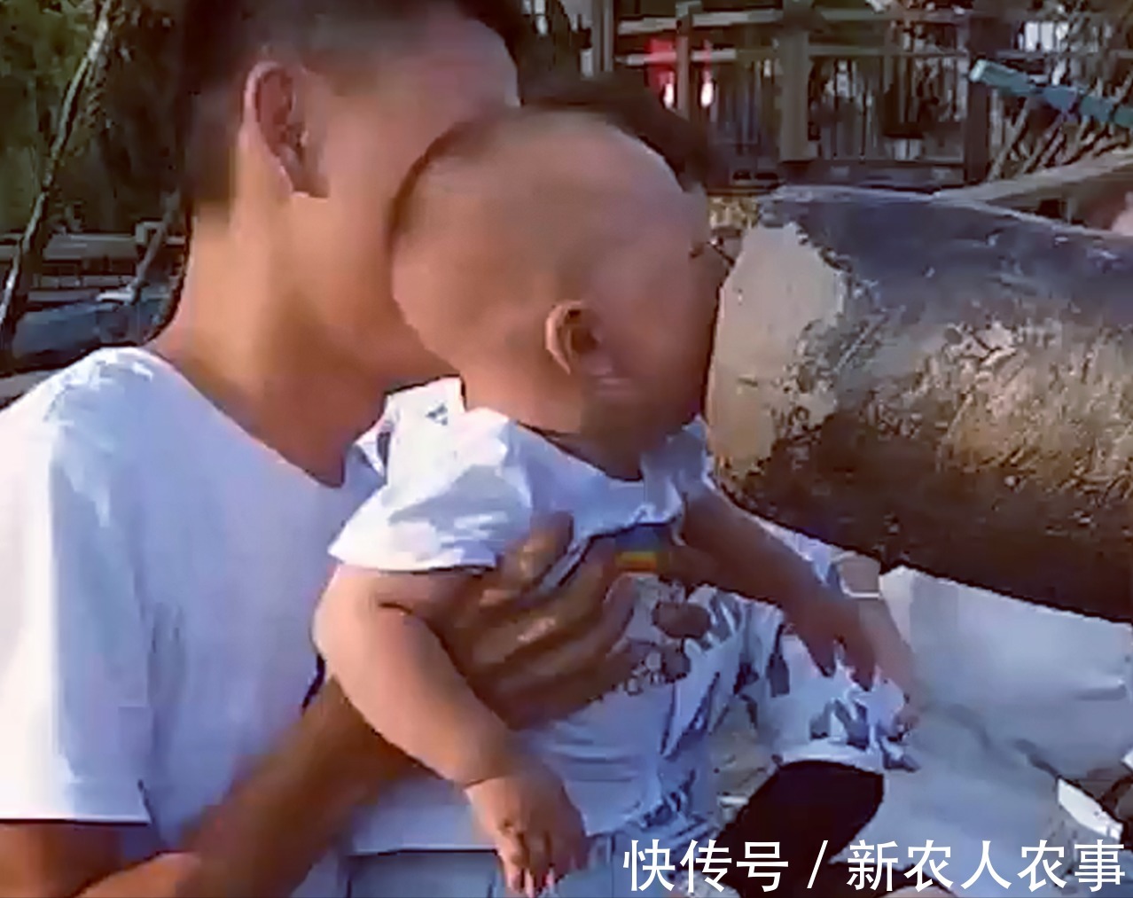 喷泉|90后带娃记!放声大哭呐喊喷泉,真担心小爸爸回家后的遭遇