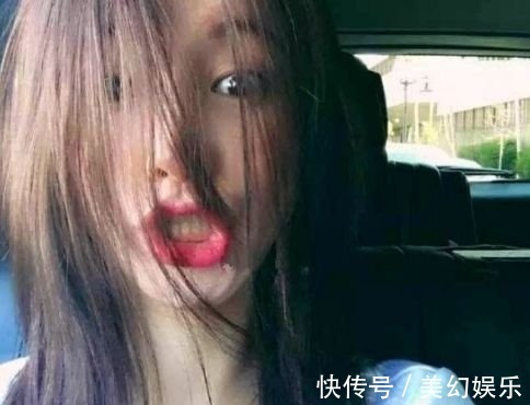 |搞笑GIF：看看女汉子是怎么吃面的，脖子以下全是胃