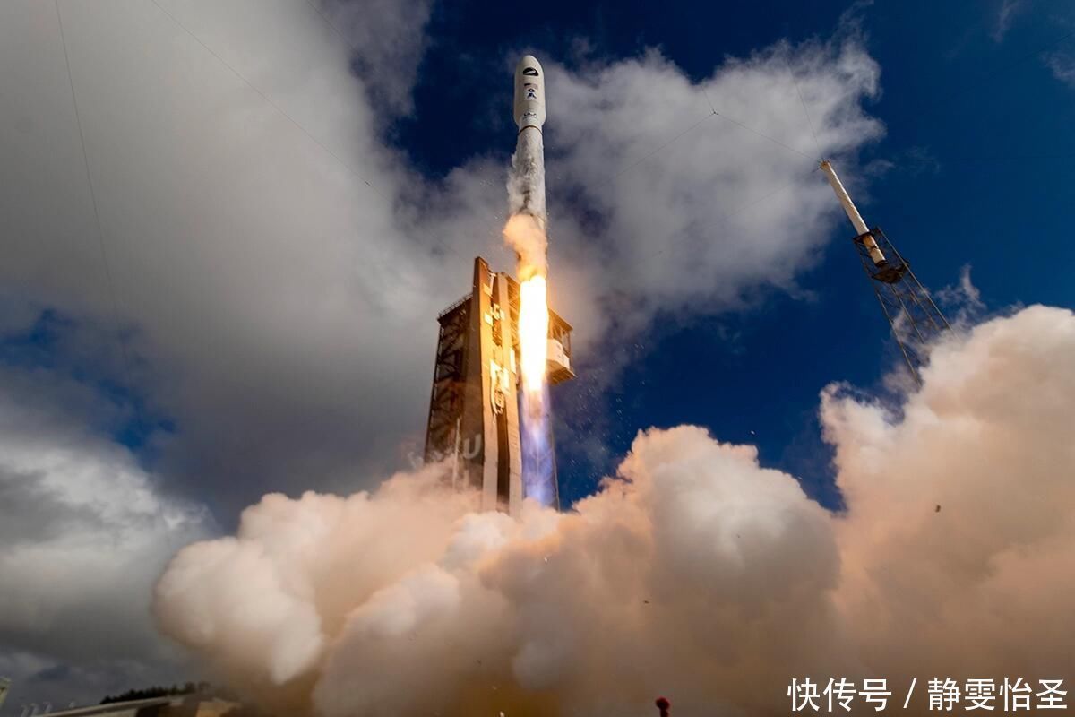 中国太空飞机成功着陆之后,美国人的反应耐人寻味