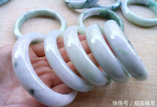 实物|近五万买了一只翡翠手镯,实物却相去甚远,过万的手镯应为何样