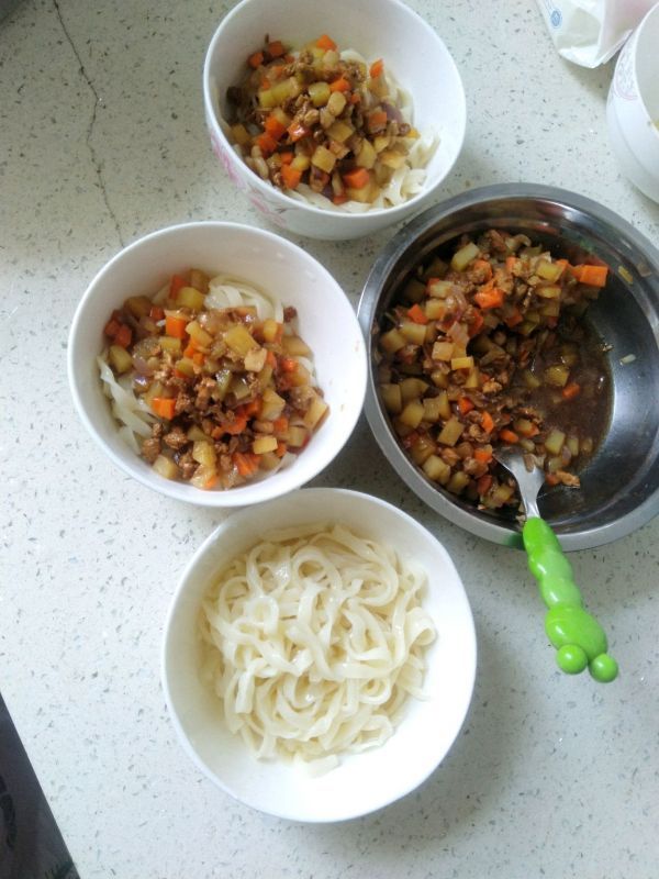 小土豆|土豆打卤面