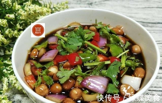 教你一道最受欢迎的下酒菜,做法很简单,有了它,喝小酒滋有味儿