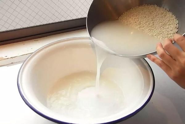 笋干正确泡发方法,饭店大厨都在用,水中加点它,笋干鲜美无异味