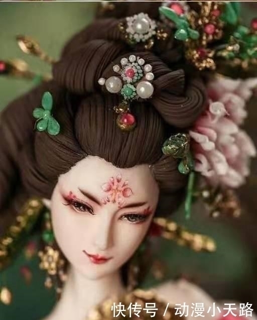 敖丙$原来蛋糕可以这么美！从哪吒、敖丙到魏无羡，你最想带哪款回家？