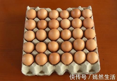鸡蛋|扔垃圾时,鸡蛋托盘一定要留下,放阳台用处多,朋友见了纷纷学习