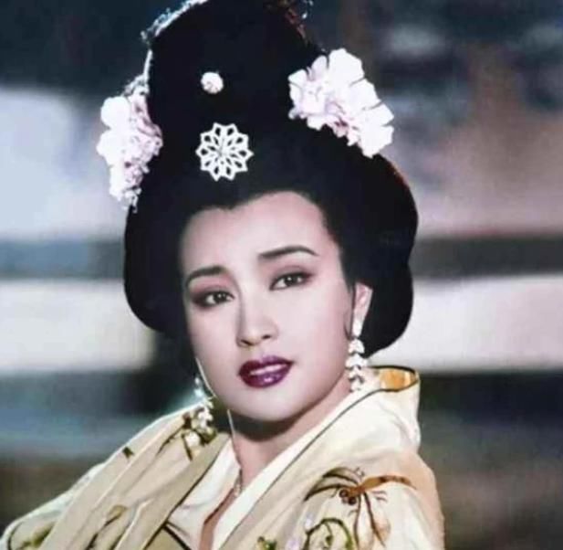 无人|武则天墓前有61个无头石人，自古无人能懂，却被两位农民破解