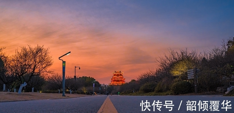 诗人#宋诗精华五首,其中一首是王安石的送别佳作,值得一读