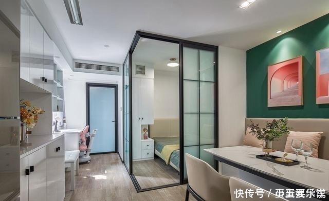 玻璃门|套内35㎡，空间丝毫不浪费！挤出两房一厅，卫生间分离式设计！