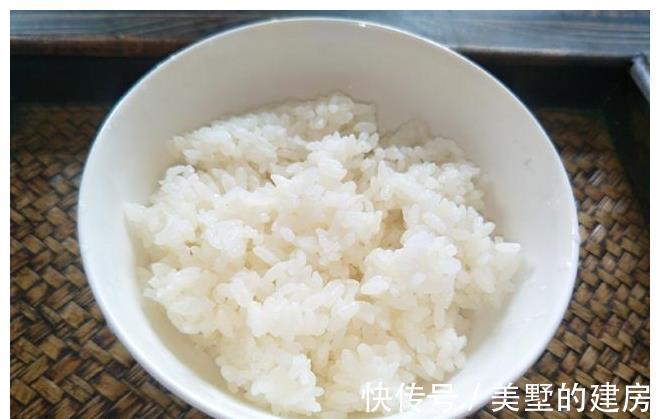 减肥期间|这女人从来不挨饿,每天吃得饱,却轻松减了40斤,网友:方法不