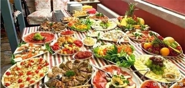 食物|美国人解释我们没有整天吃炸鸡汉堡,一日三餐是在吃这些食物