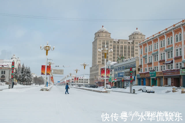 实访|实访-35℃中蒙边界小城，没车红绿灯是摆设，大街上只见3种人