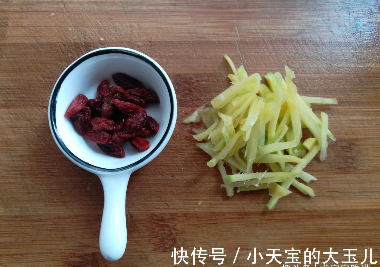 喝汤|冬天吃肉不如喝汤,若条件允许,这汤1周喝2次,补血安神又助眠