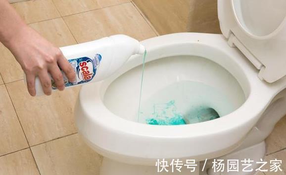 卫生死角|马桶三天不刷就有黄渍污垢，跟保洁阿姨学3招，轻松祛黄，无异味