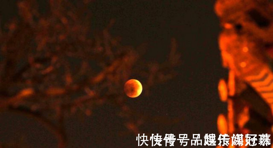 宋神宗@王安石一首抒情小诗,只是那么淡淡着笔,通篇美得犹如一幅山水画