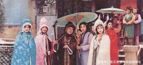  元春|红楼梦：元春封妃省亲是一场阳谋，疯狂与捧杀从此开始