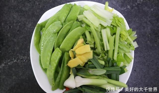 鸡身上“最营养”的地方,肉贩子自己留着吃,一只鸡就一个!