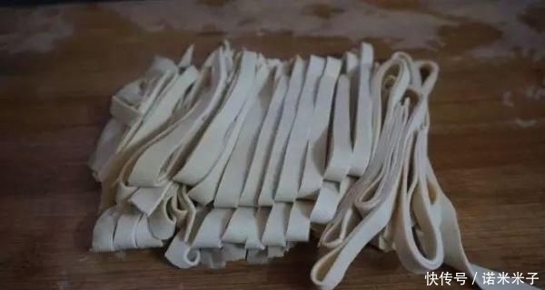 多吃海带可以降低三个高度,介绍海带的六种制作方法