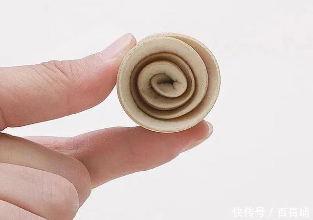 今春霸屏的单鞋，小尖头太显脚瘦了！穿上气质好迷人