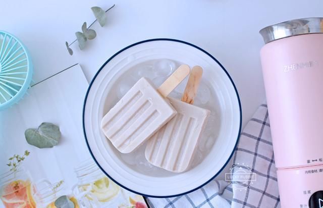 试一试|天热想吃冰棍不用买,这款懒人冰棍值得试一试,搅一搅冻一冻就好