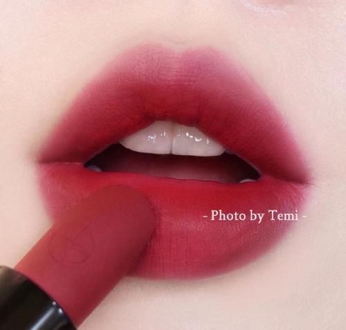 大牌|女人有实力一定要挑大牌口红,质地顺滑颜色还高级,真不是瞎吹