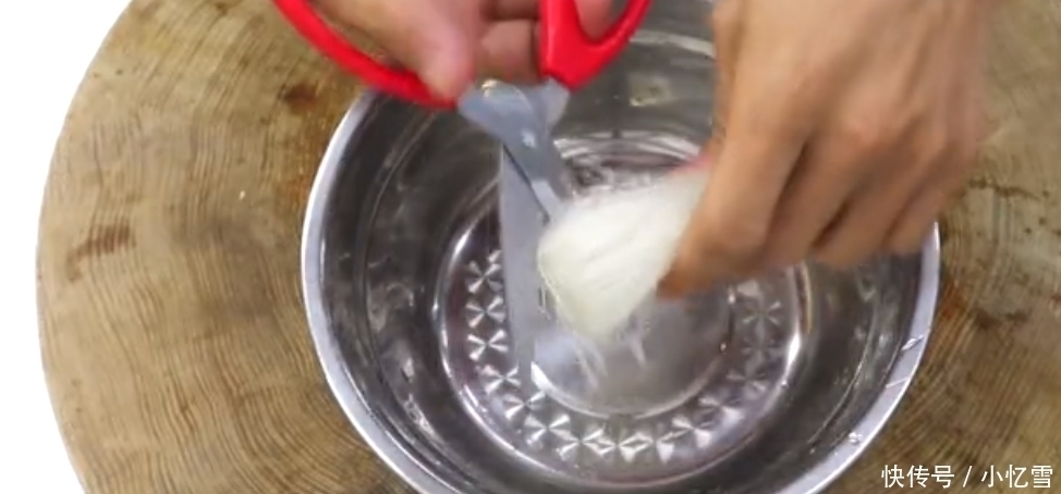 粉丝蒸花甲家常做法，老少皆宜，按照方法谁也会做