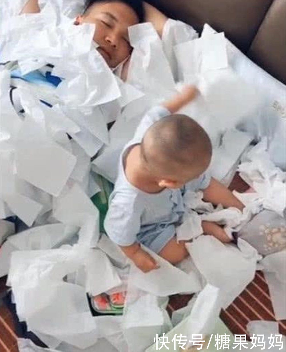 家庭亲子陪伴白皮书|奶爸哄娃错把狗子搂在怀，父爱如“山体滑坡”，孩子是“意外”？