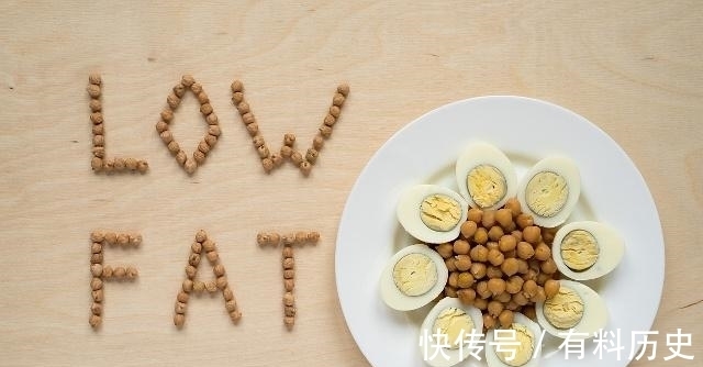 高血压|患高血压后,一天三餐应该怎么吃?吃饭时记住3点,血压不会高