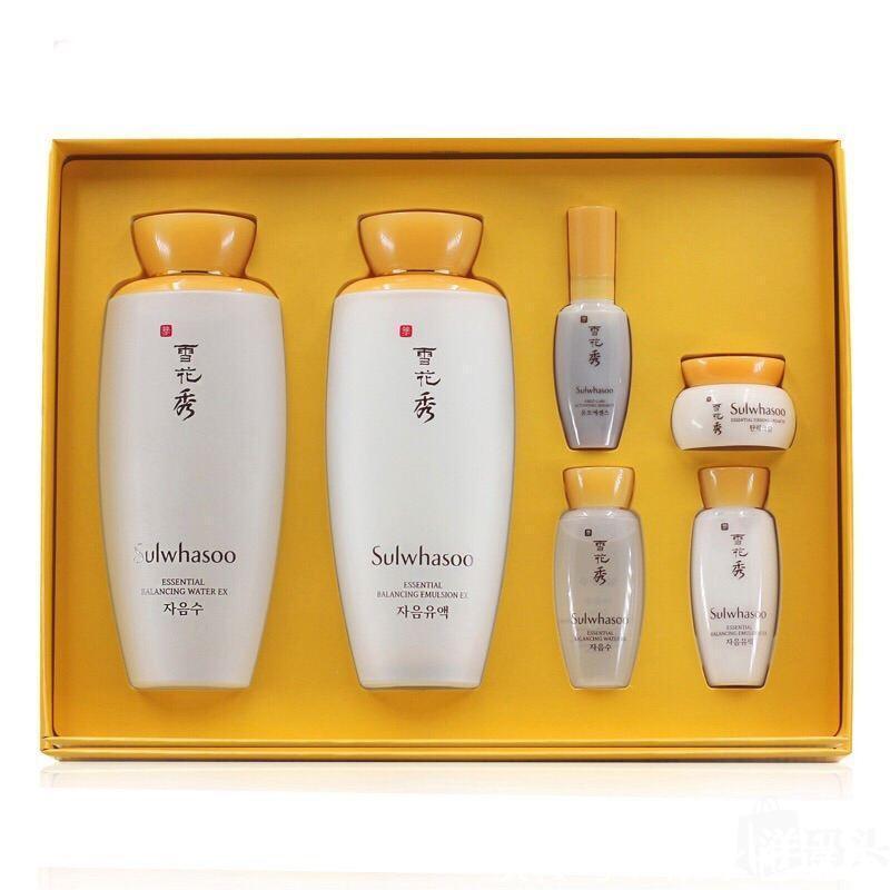 花钰 一年四季都是可以使用面霜推荐:能拥有水润Q弹的触感