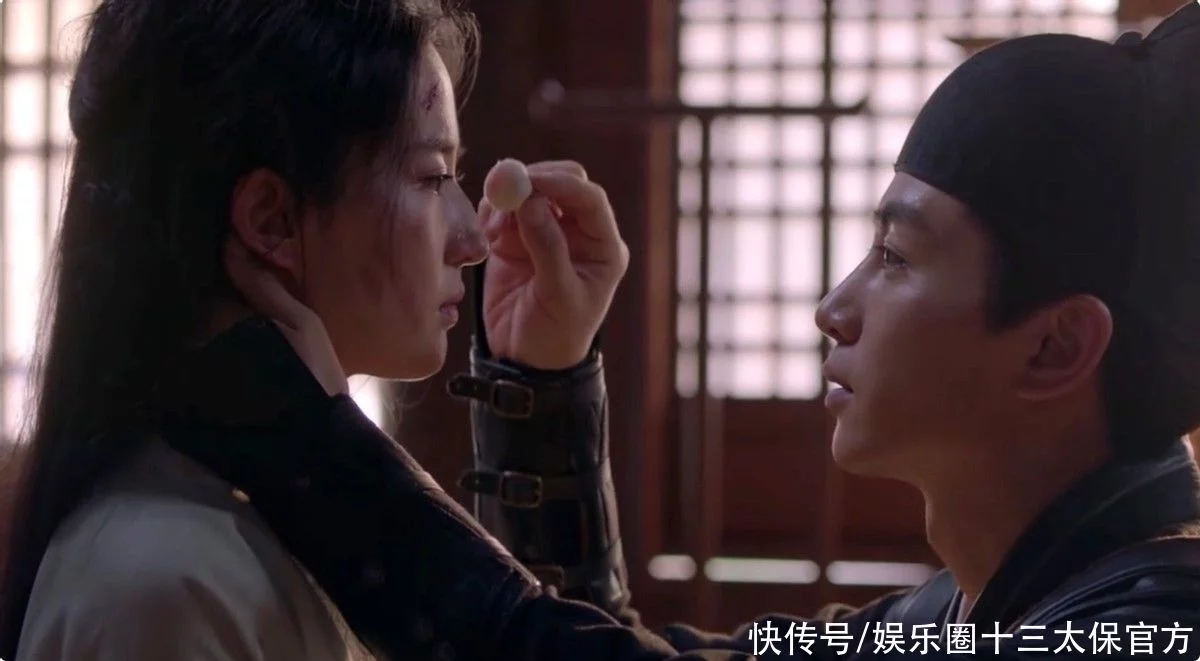 《梦华录》开播5天，刘亦菲被人民网表扬，又曝光出一大“硬伤”