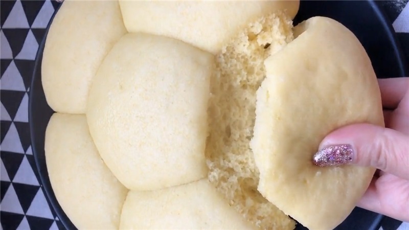 早餐教你用电饭锅做馒头,比用蒸锅做的还简单,馒头蓬松好吃