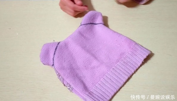 毛衣|家里的旧毛衣不要扔!简单改造一下做成它,家家户户都用的上!