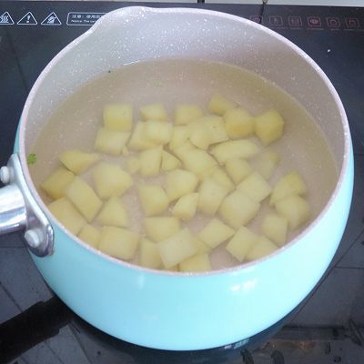 西兰花玉米土豆沙拉