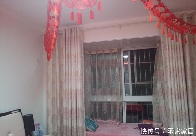 漂亮|头一次见卧室衣柜这么装,太漂亮了,村里亲戚怕弄脏沙发不敢坐
