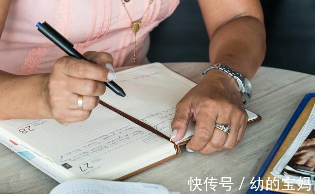 家长|孩子写的歪歪扭扭的,家长非常着急,学会这两点,孩子改变字体