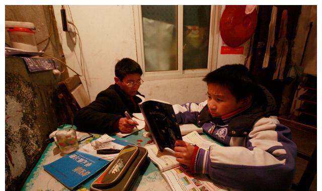 标准|6岁女孩“反选父母”,“有钱”成第一标准,网友感叹:太现实