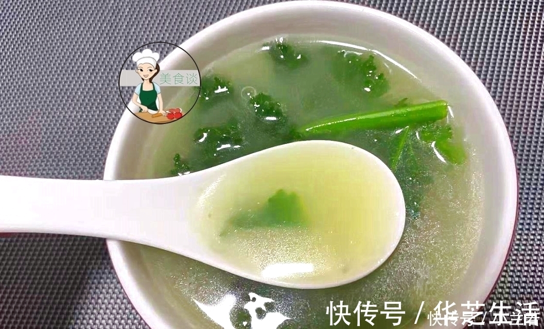 煲汤|煮鲫鱼汤时,加点此菜,清香鲜甜还补钙,秋燥天要多吃,老少皆宜