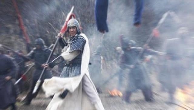 罗成听后|徐茂公说罗成能活73岁, 但他为什么23岁就英年早逝了?