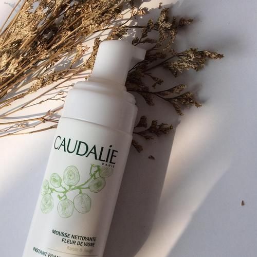 热门洗面奶种草测评：这些洗面奶挺滋润，呵护润颜养肤让青春长留