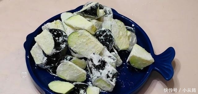 黄豆还有此种吃法?加点茄子比肉还好吃,软绵解馋不油腻