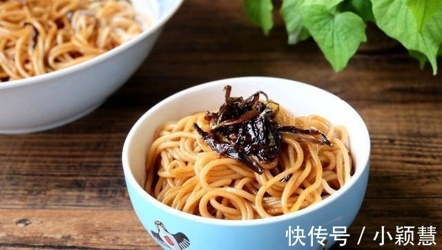 葱油|葱油面好吃不难做, 掌握住方法就能做出一碗色香味俱全的葱油拌面